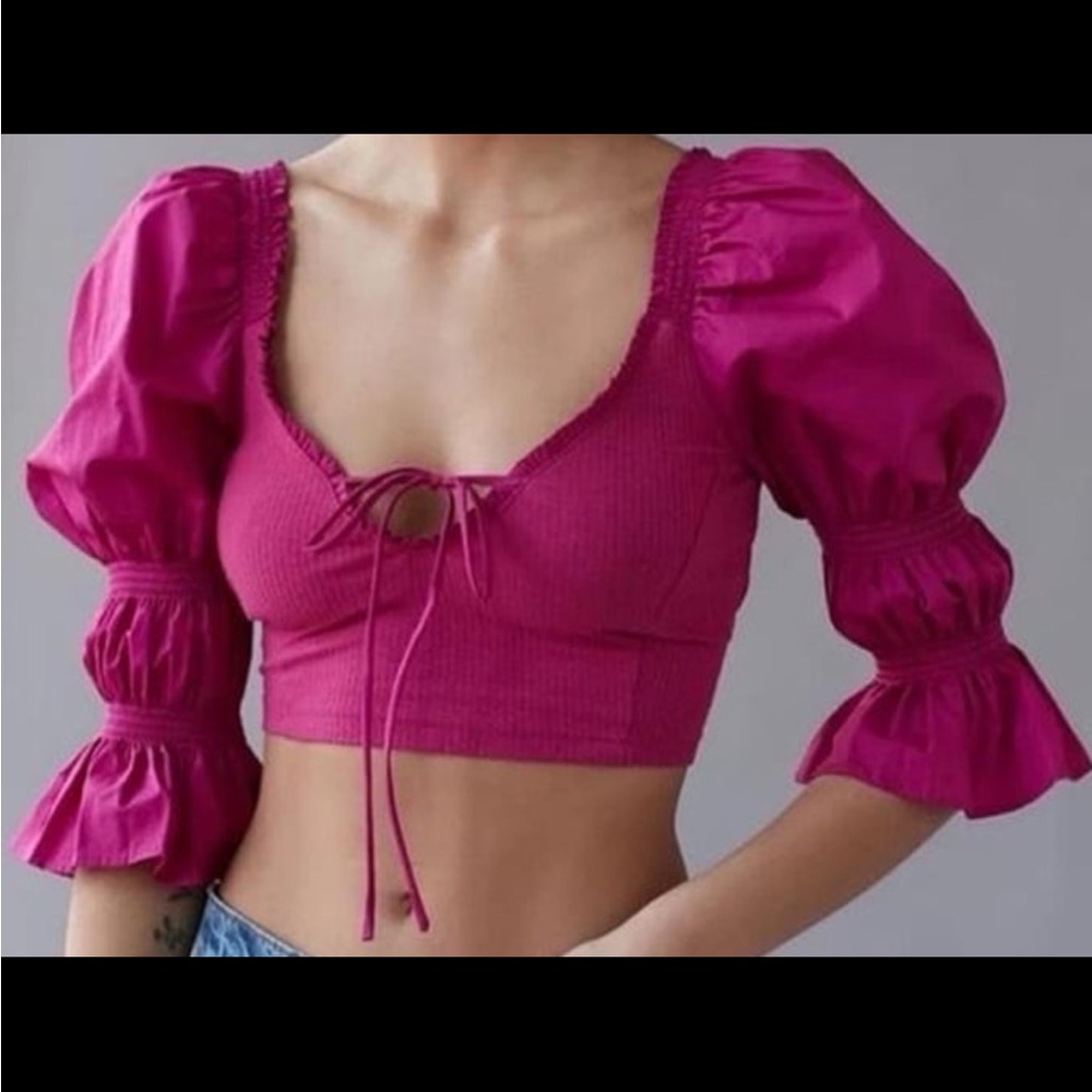 Urban Outfitters Rozi crop top. Size medium